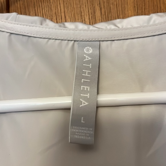 Athleta Solar Wind Anorak - Picture 9 of 11